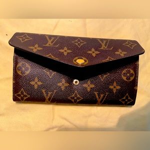 Louis Vuitton Monogram Sarah Wallet